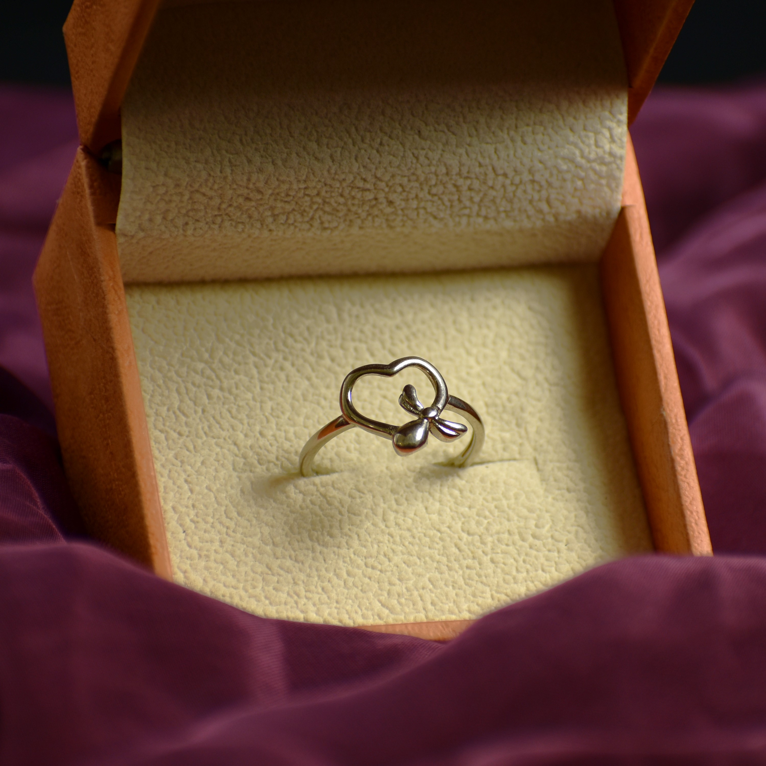 Antique Heart Flower Silver Ring