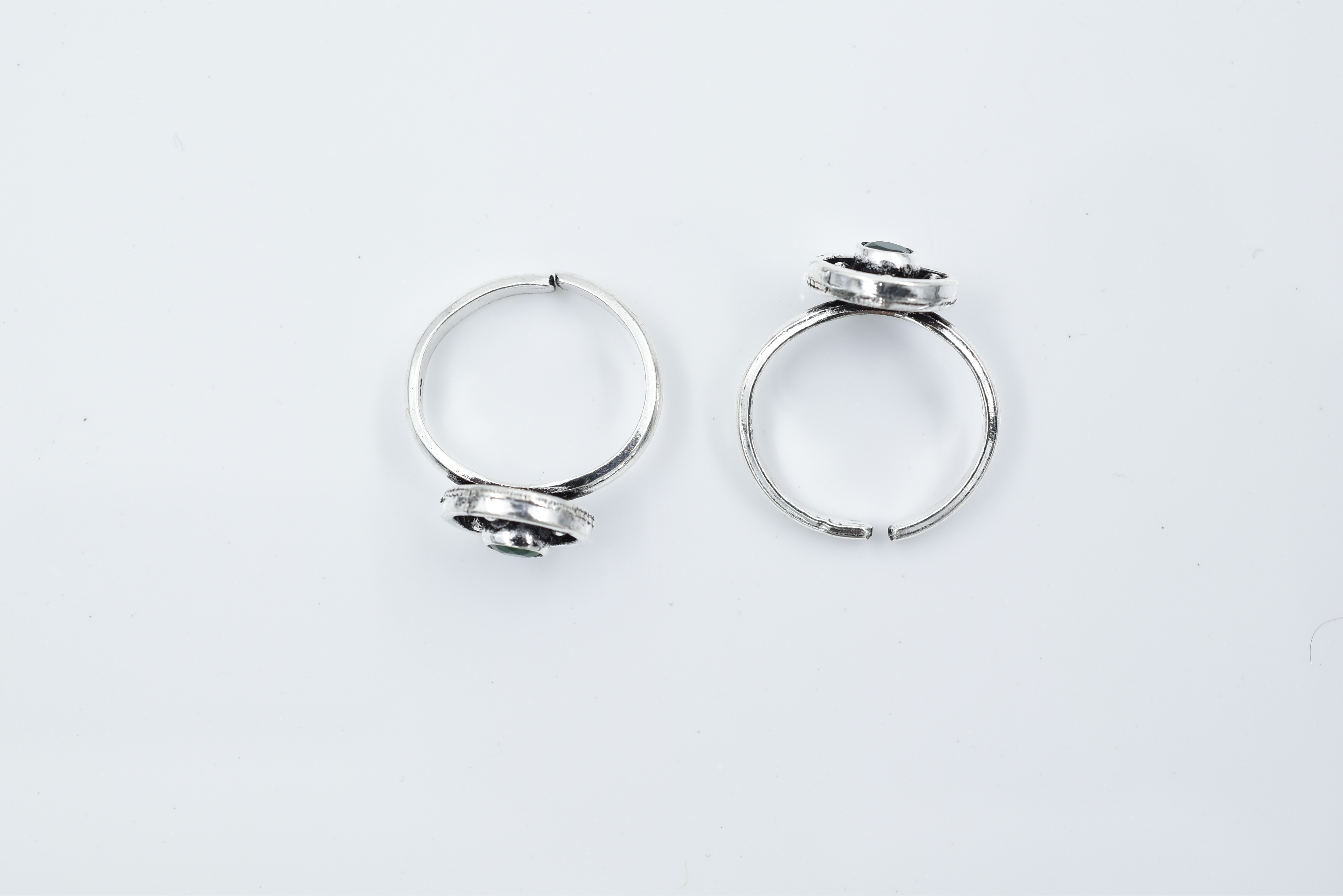 TOE RING