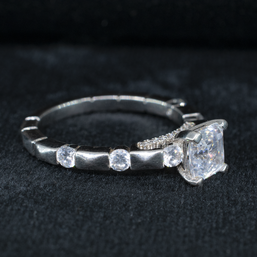 92.5 Silver Ladies Ring