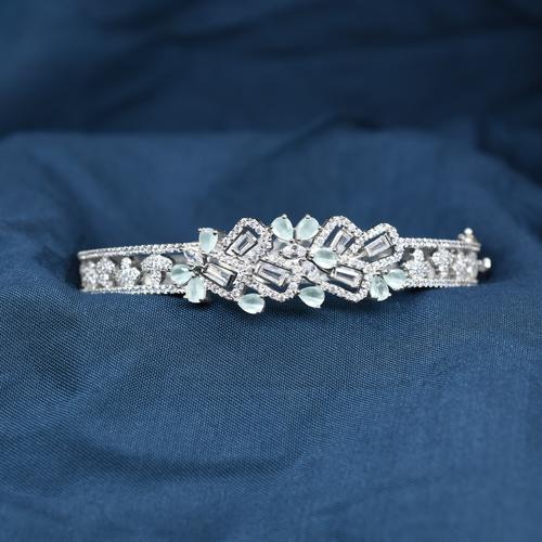LADIES BANGLE