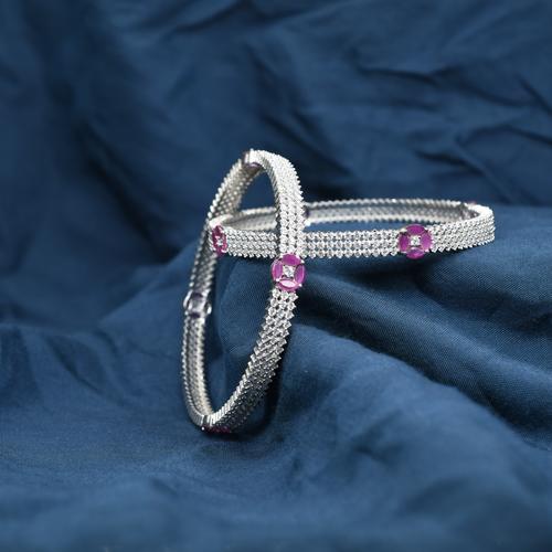LADIES BANGLE