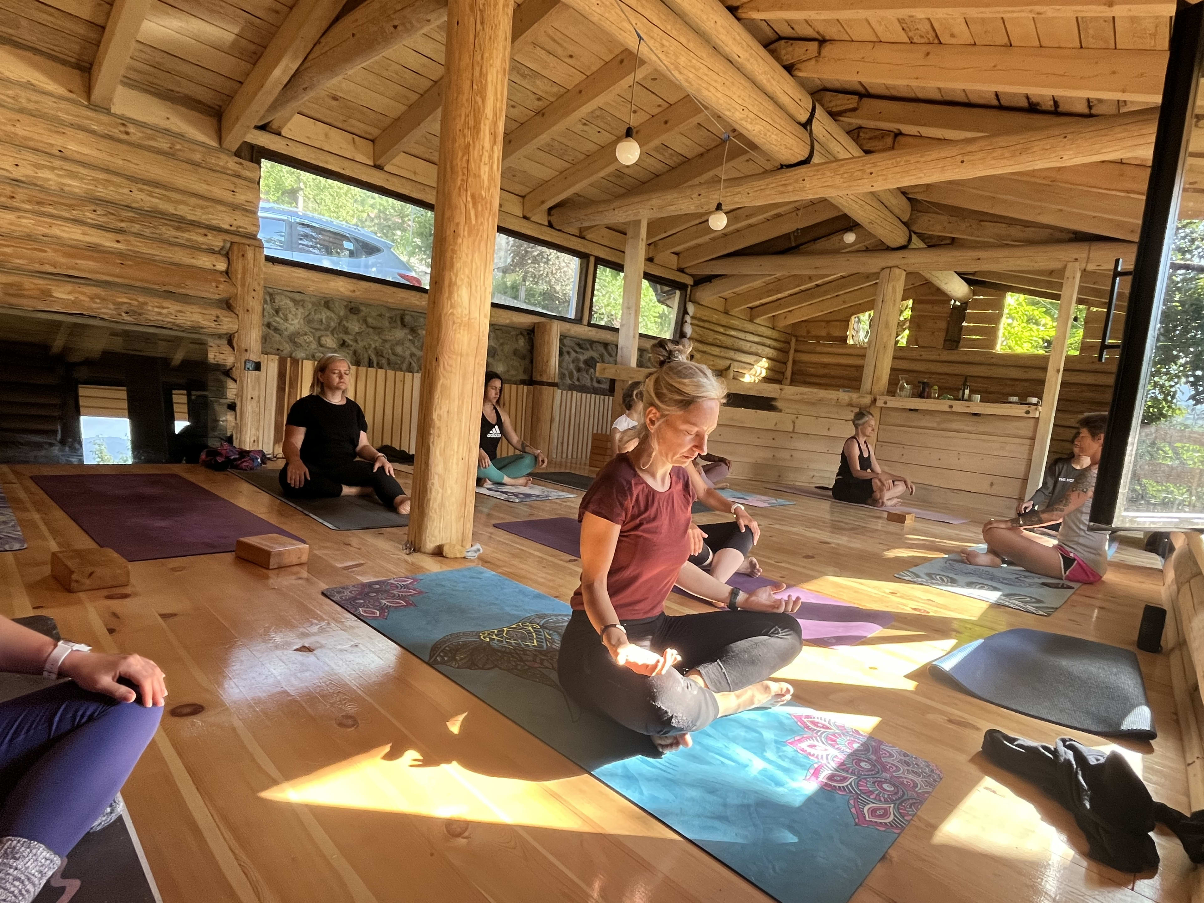 Joga na Kaukazie - Gruzja / Mestia - tydzień z jogą i górami 