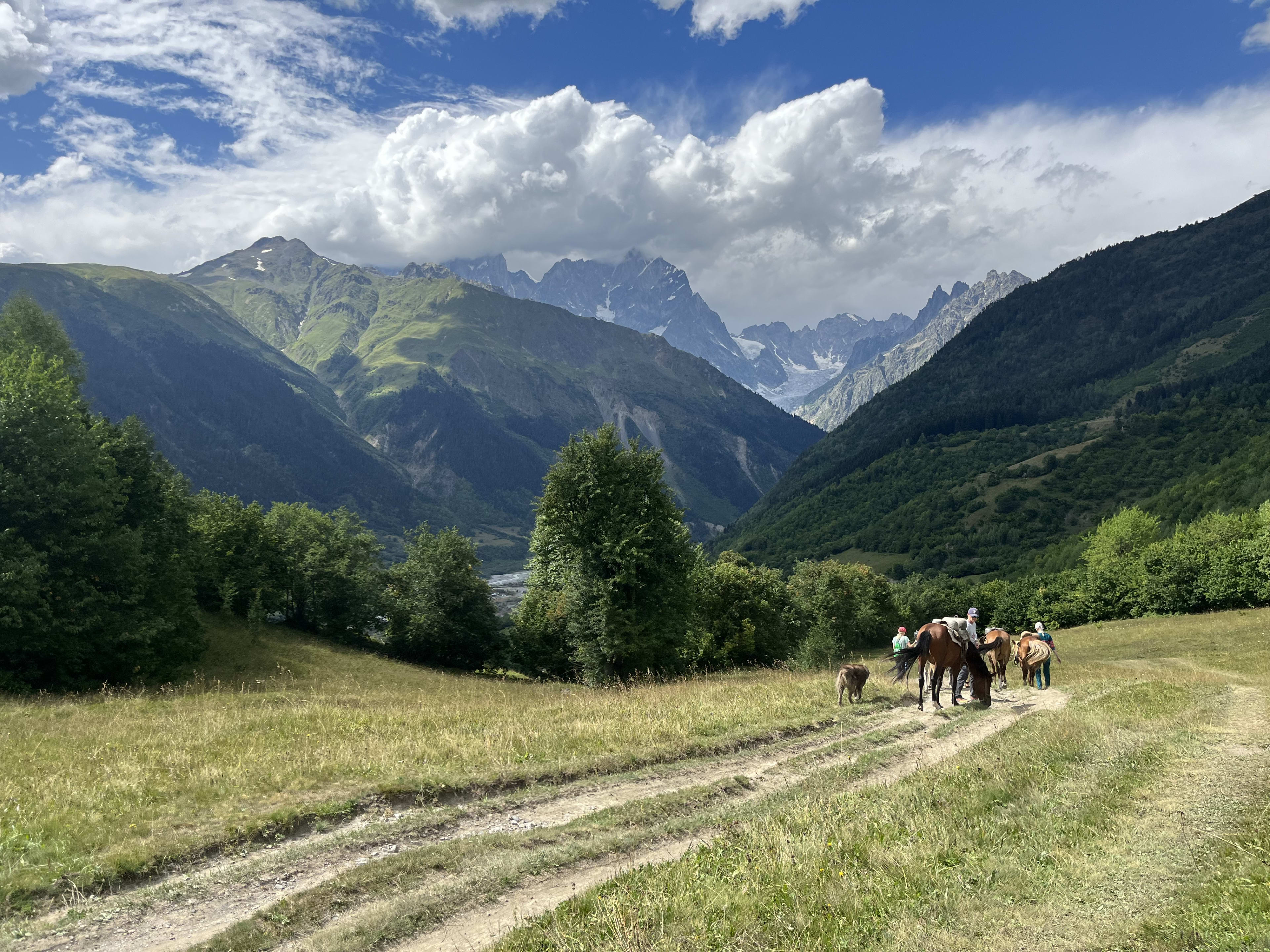 Joga na Kaukazie - Gruzja / Mestia - tydzień z jogą i górami 