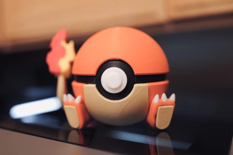 Pokebola Charmander - #0004 Coleccionable