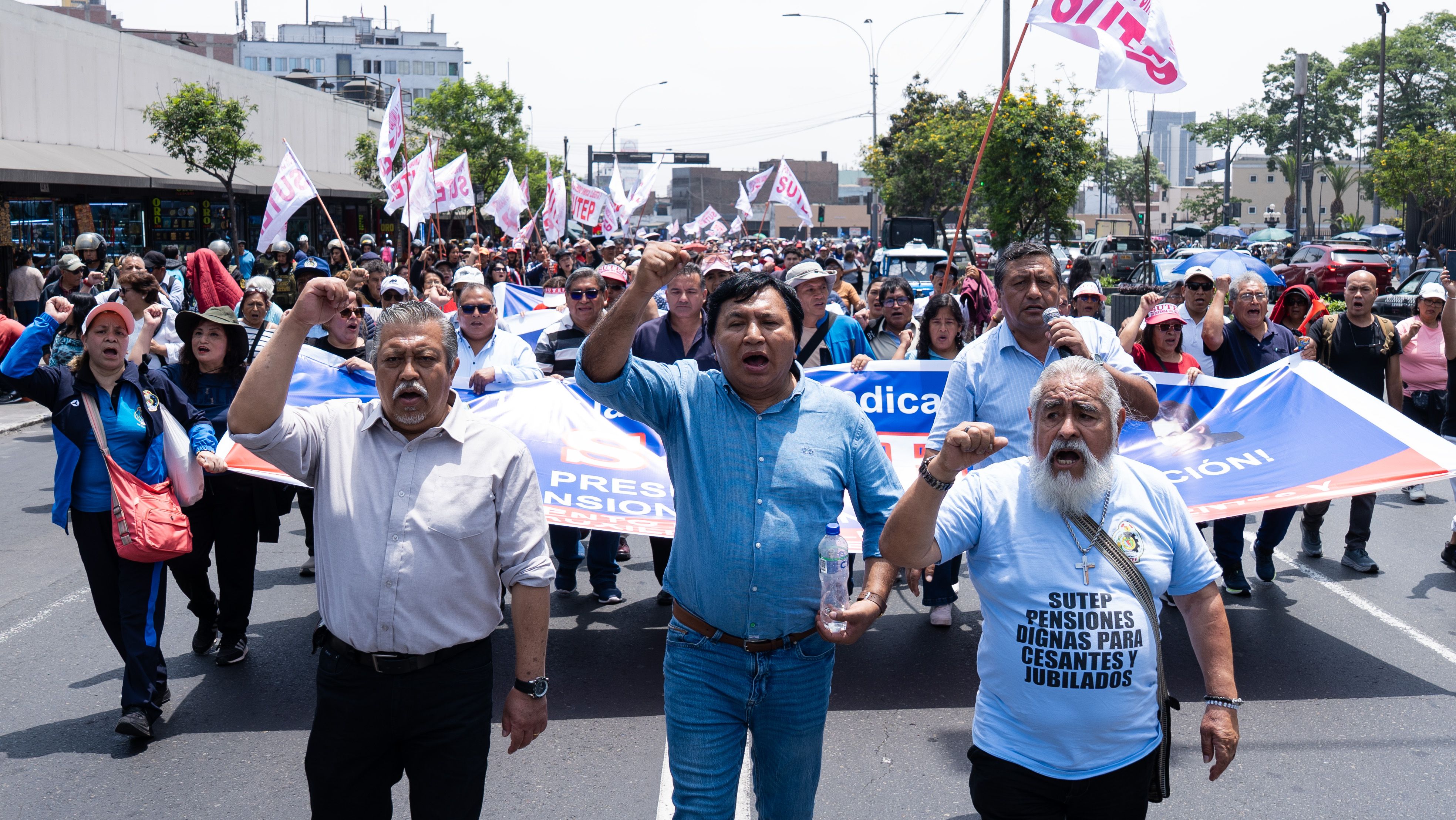 ¡Mesa de negociación ya! Los docentes exigimos respuestas