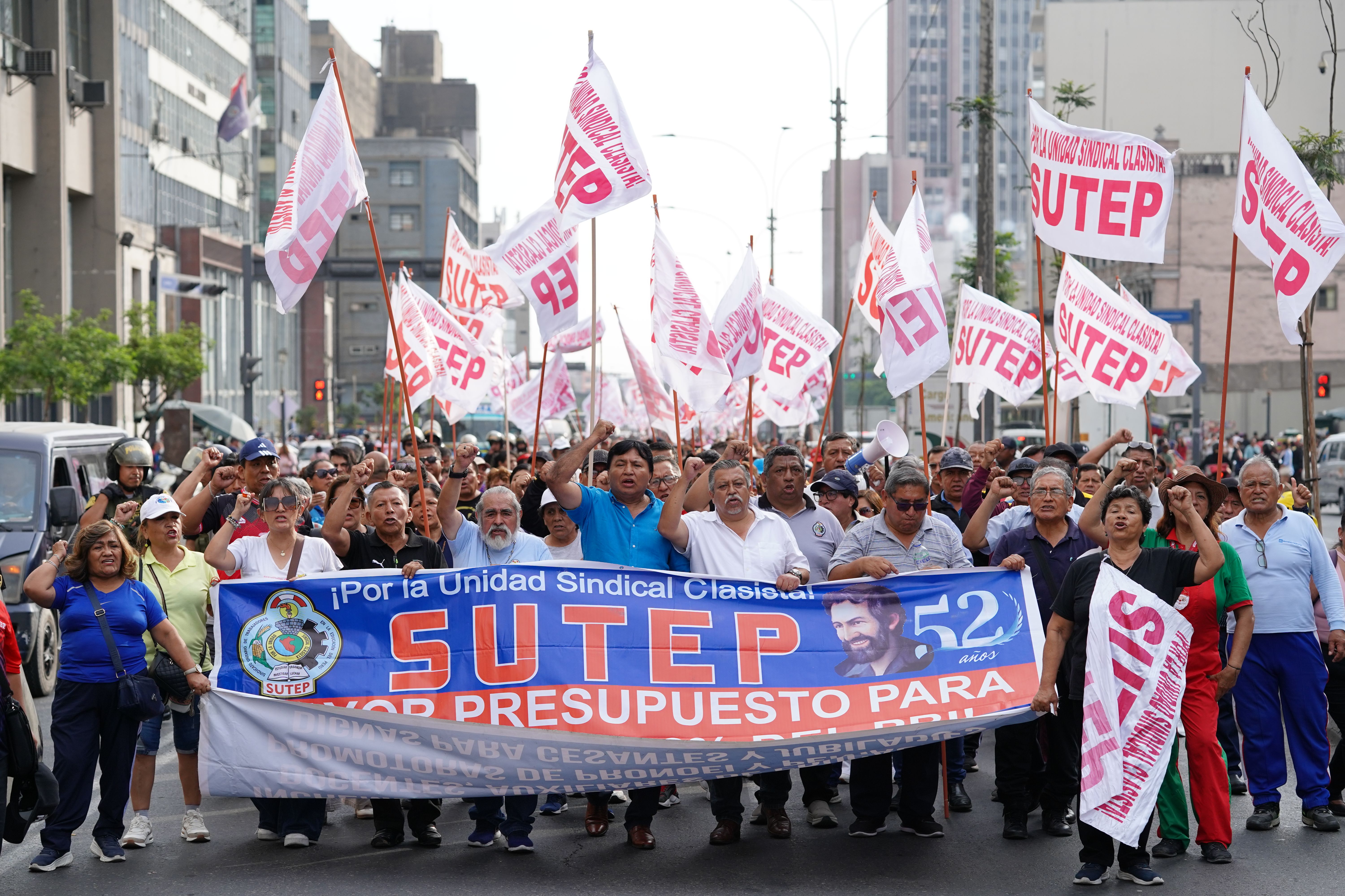 Ley de aumento de pensiones para maestros es una conquista del SUTEP