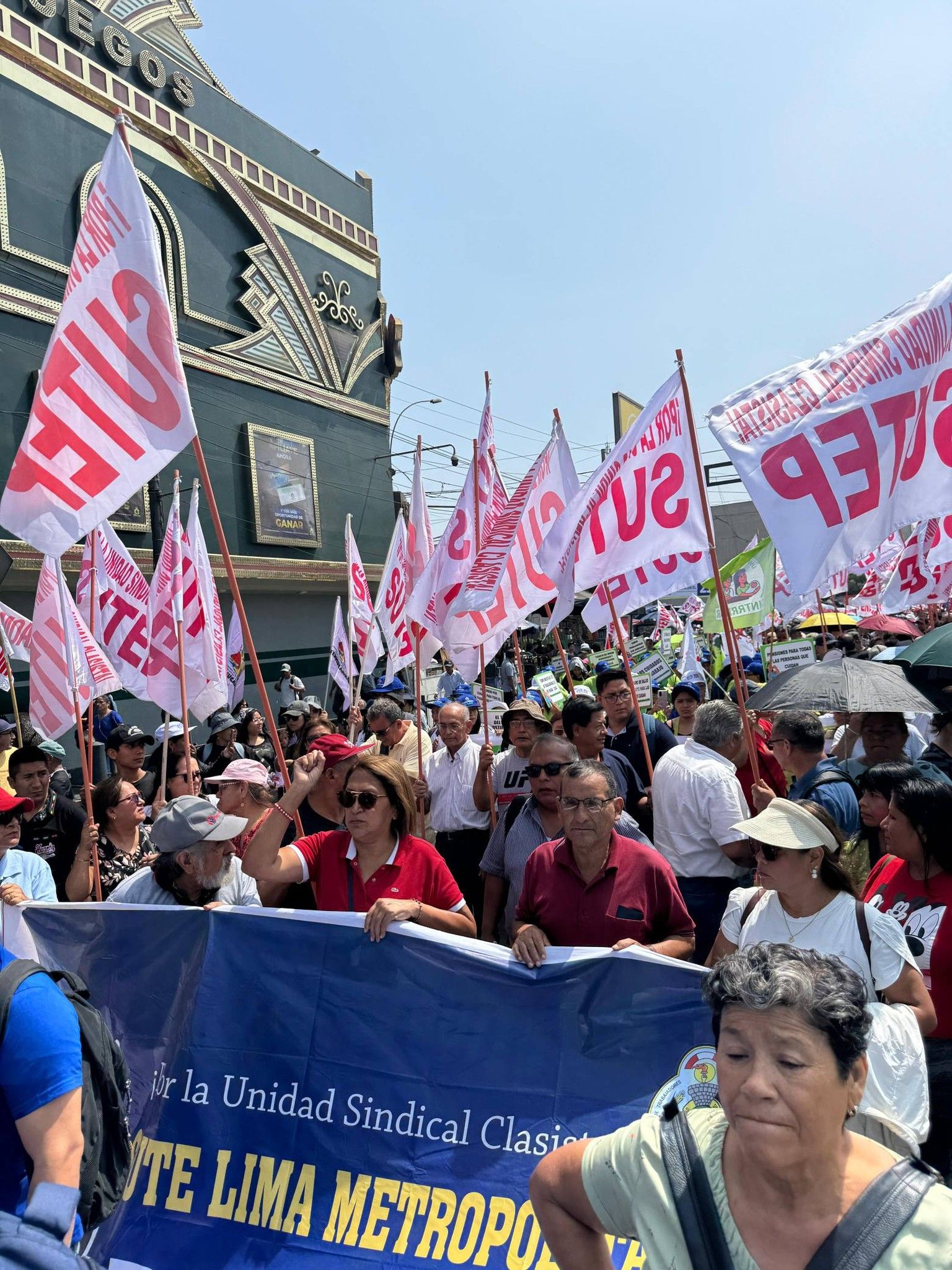 El magisterio peruano marcha este 1 de mayo por sus derechos y una educación digna