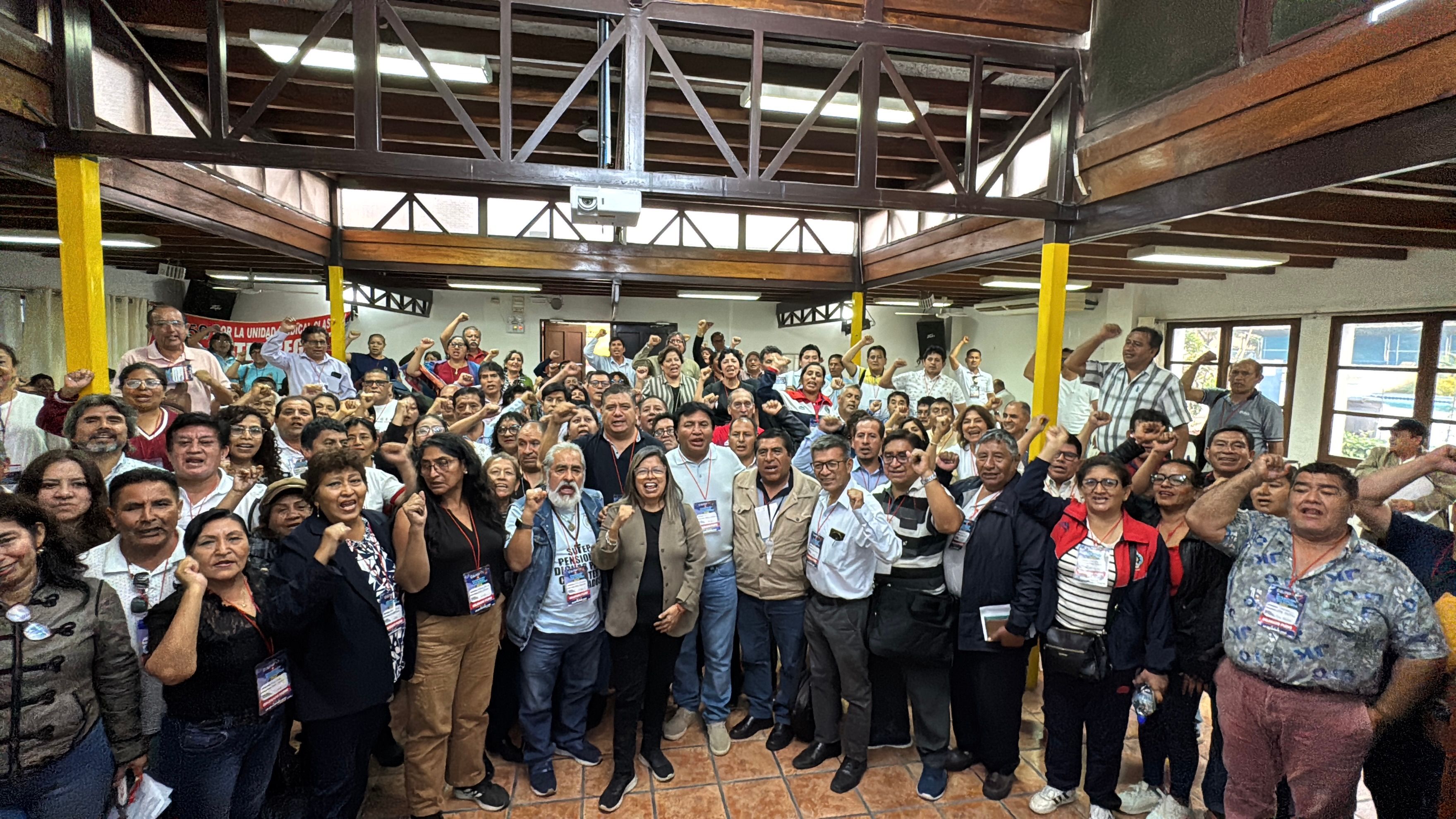V Asamblea Nacional del SUTEP acuerda preparar Paro Nacional en defensa del magisterio