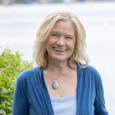 Karen Holmes