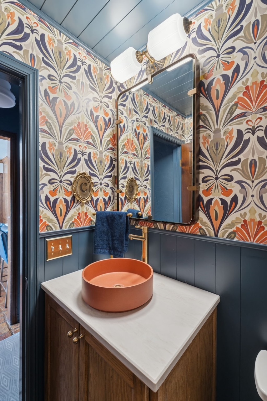 Lived-In Legacy House - Gallery image 16