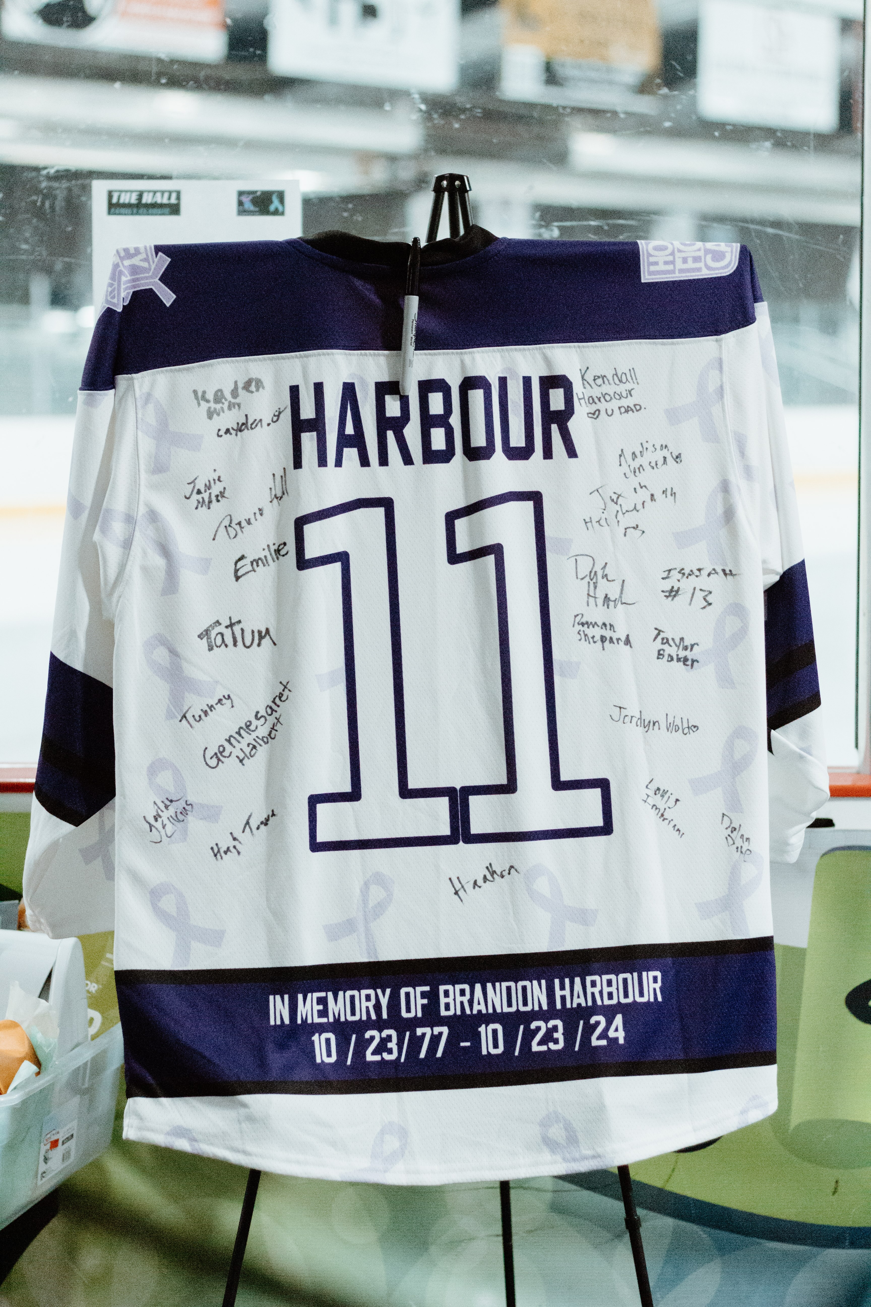 Supporting local hockey teams