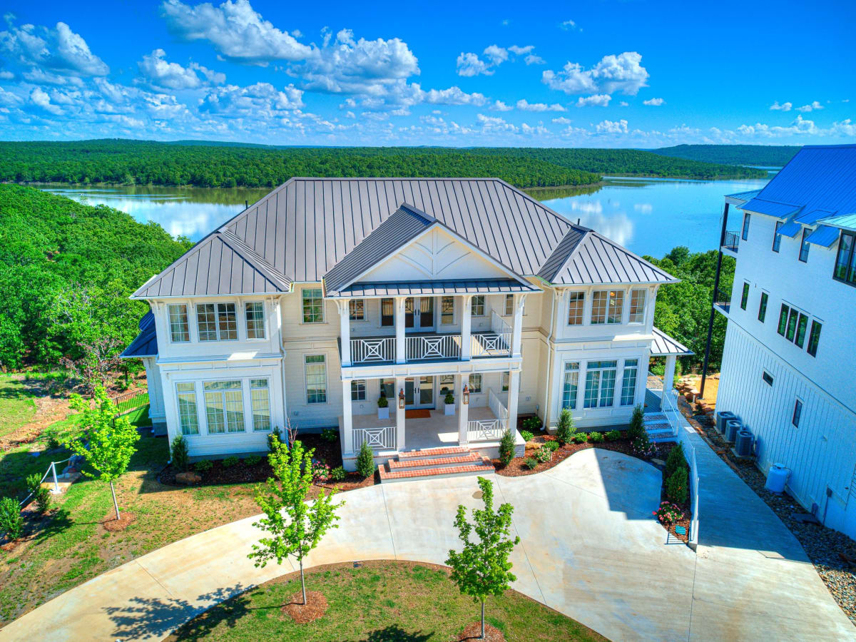 Exterior view of 102 Lower Greenway