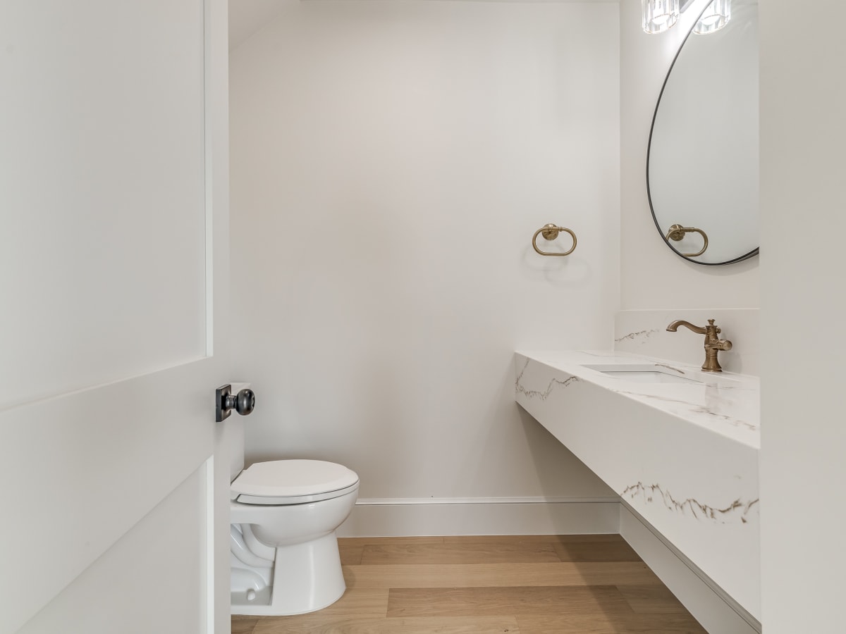 Guest room at 53 Water Street