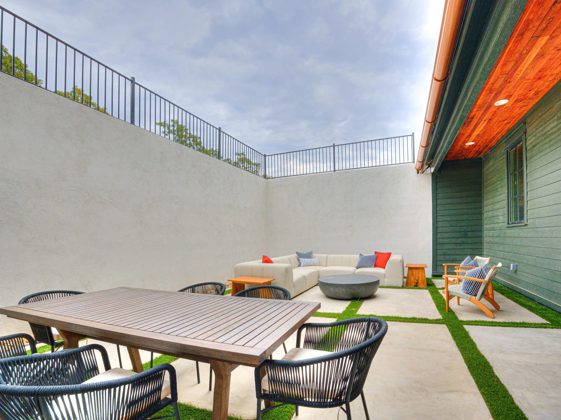 Patio area at 117 Lower Greenway