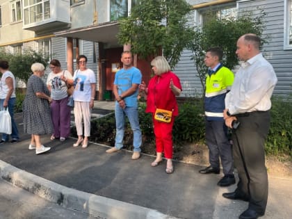 Благодарственное письмо подрядчику от жителей: в Лукьяново состоялась приемка двора