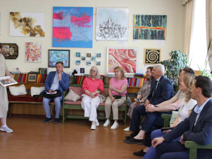 Депутаты городского парламента провели выездное заседание комитета по бюджету и налогам