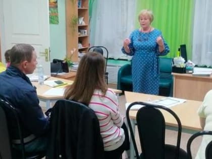 Школы приемных родителей помогают вологжанам принять детей в семью