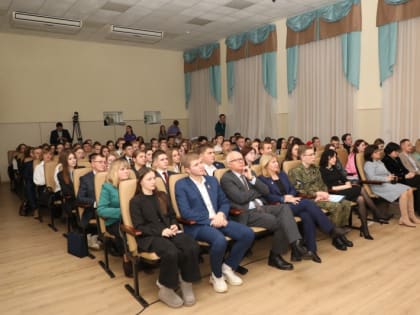 Дискуссионному клубу Молодежного парламента на Вологодчине  исполнилось 10 лет