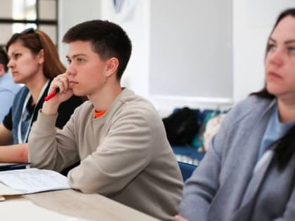 Восемь вологжан прошли стажировку для работников сферы молодежной политики