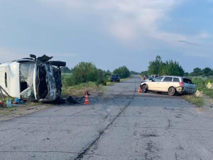 В аварии под Череповцом пострадали пять человек