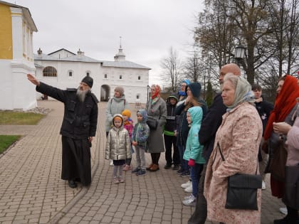 В Спасо-Прилуцком монастыре по случаю Дня жен-мироносиц состоялось епархиальное мероприятие «Тихий подвиг любви»