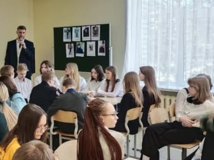 Заведущий кафедры теплогазоснабжения ВоГУ Антон Синицын провел встречу с учениками Вологодского округа