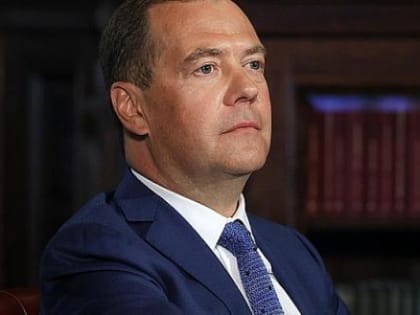 Дмитрий Медведев призвал физически устранить Зеленского после атаки беспилотников на Кремль
