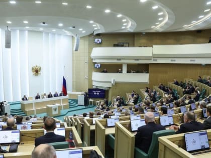 На «парламентской разминке» сенаторы говорили о модернизации инфраструктуры детского отдыха в регионах и кадровом обеспечении АПК