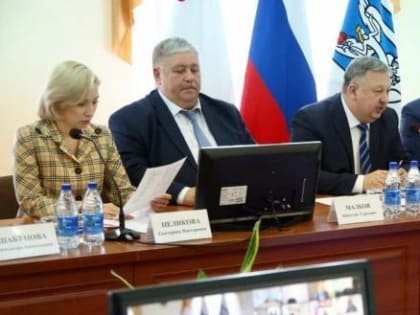 Олег Кувшинников поручил убедить выпускников школ поступать в вологодские вузы и колледжи