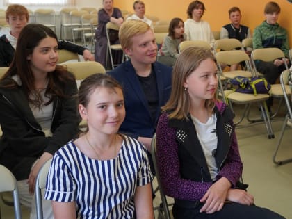 В АНО Центр творческого развития детей и молодёжи «Синергия» состоялась встреча с руководителем волонтёрского центра «ДОБРО.ЦЕНТР» города Вологды