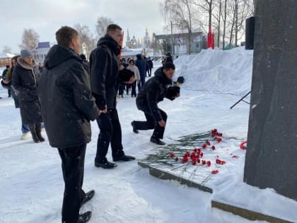 Курсанты Велико-Устюгского филиала ФГБОУ ВО «ГУМРФ имени адмирала С.О. Макарова» приняли участие в памятном мероприятии посвящённом выводу Советских войск из Афганистана