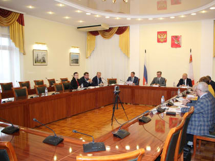 Председатель КСП Вологодской области Ирина Карнакова и аудитор Светлана Белякова приняли участие в рассмотрении госпрограммы физической культуры и спорта в рамках «нулевых» чтений 