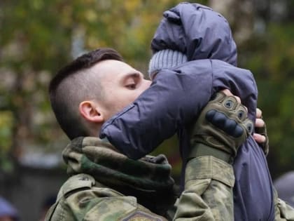 Уважаемые вологжане!  Поздравляю вас с Днем защитника Отечества