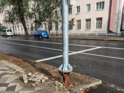 Бульвар Пирогова продолжают уродовать