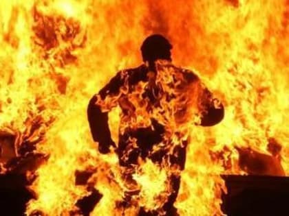 Вологодские хулиганы хотели сжечь заживо анонимного пешехода на улице Карла Маркса