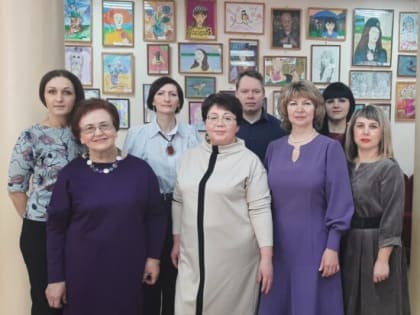 Передают традиции народной культуры