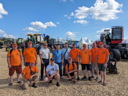 Команда наших специалистов продолжает участие в чемпионате "Лесоруб XXI века"