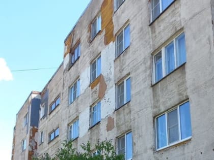 Андрей Макаров добился восстановления фасада одного из домов по улице Командарма Белова в Череповце