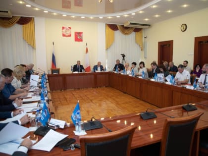 Андрей Луценко: «Порядка 5,4 млрд рублей в 2024 году направлено на модернизацию и ремонт образовательных учреждений»