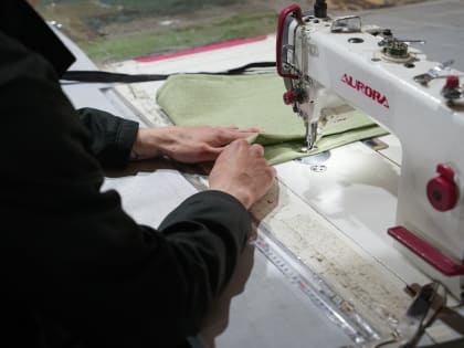 Осужденных великоустюгской исправительной колонии обучили швейному делу