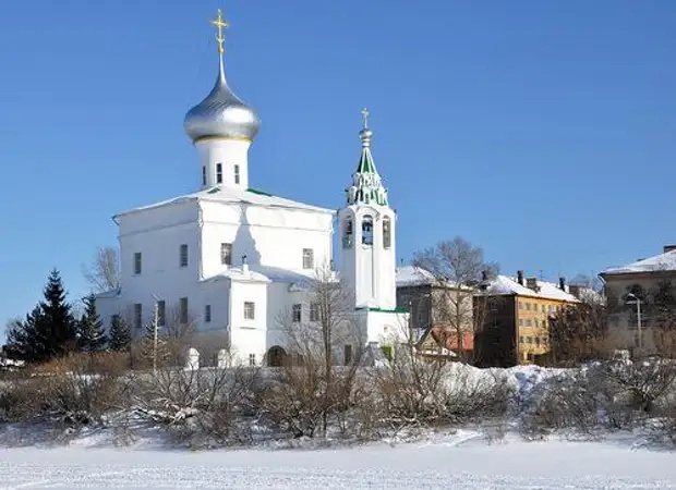 Храм Андрея Первозванного зима