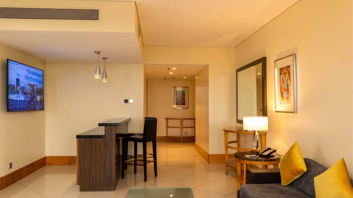 One Bedroom Ambassador Suite 1