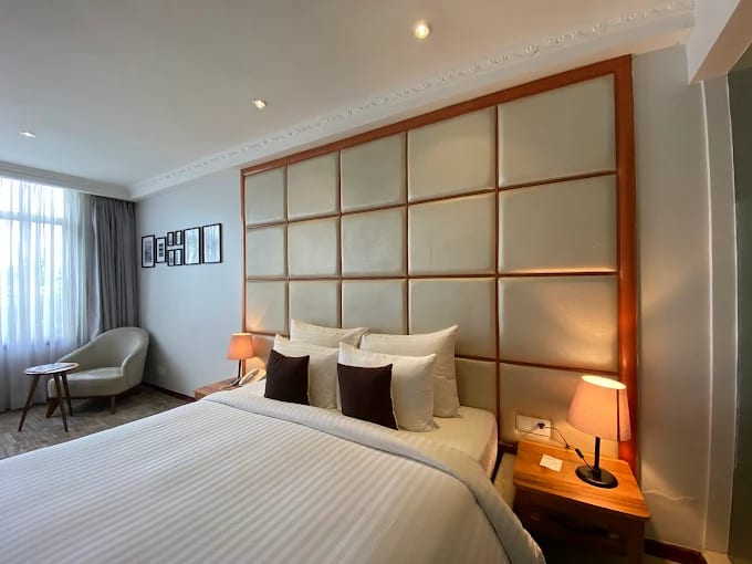 Premier Suite 1