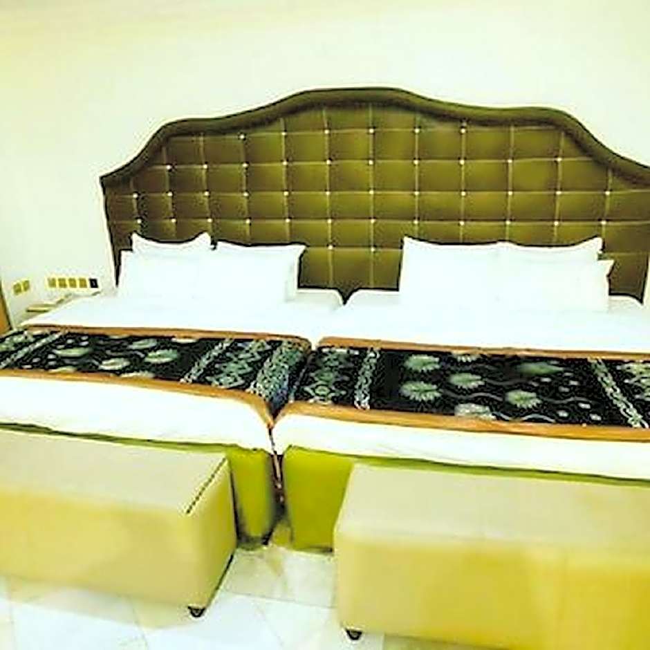Presidential Lodge 1