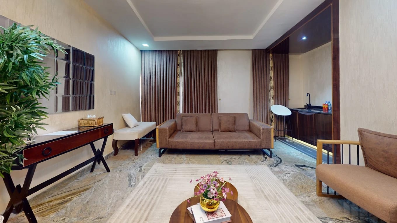 Executive Suite 1