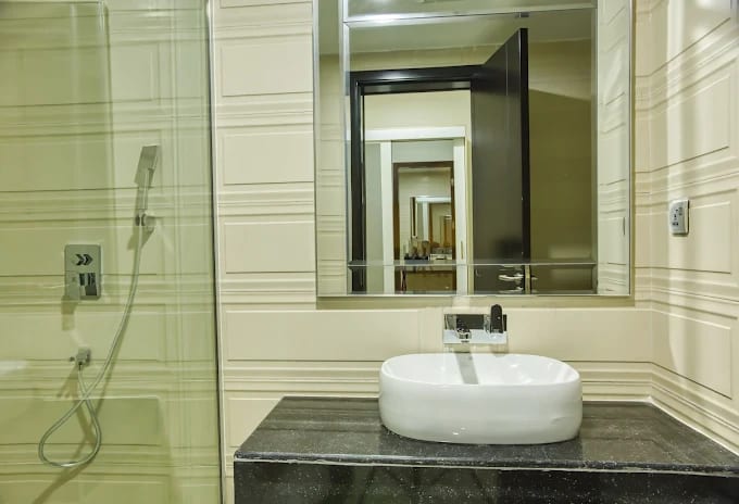 Premium Luxury 1