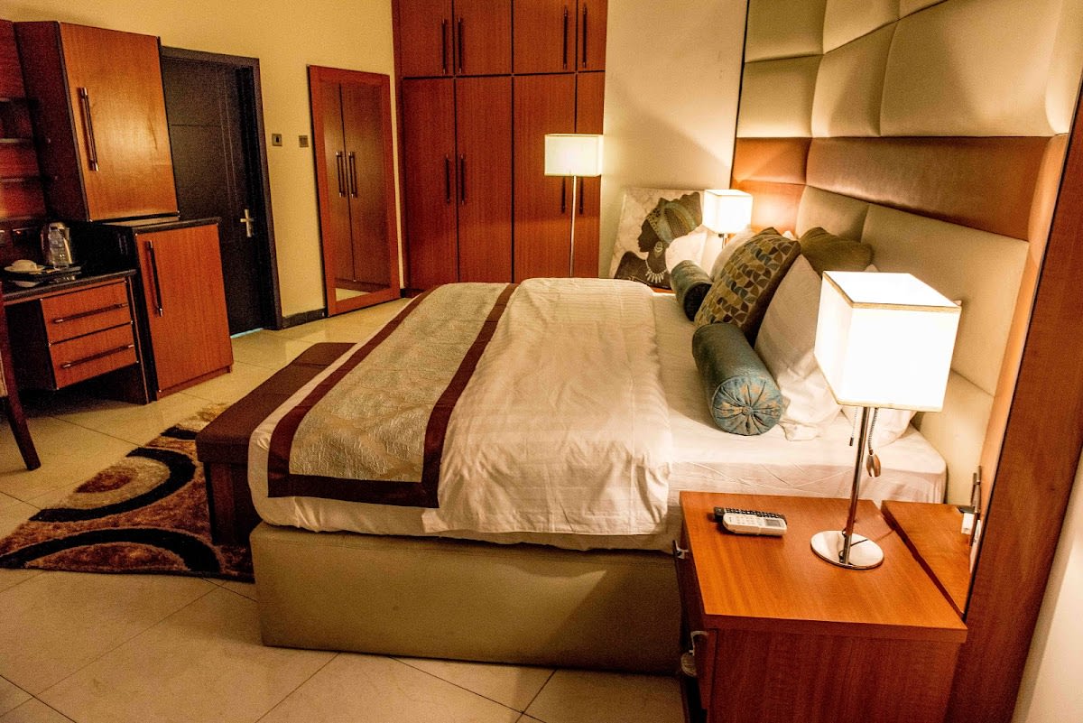 Ambassador Suite 1