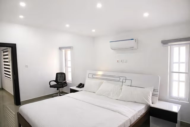 Cedar Suite 1