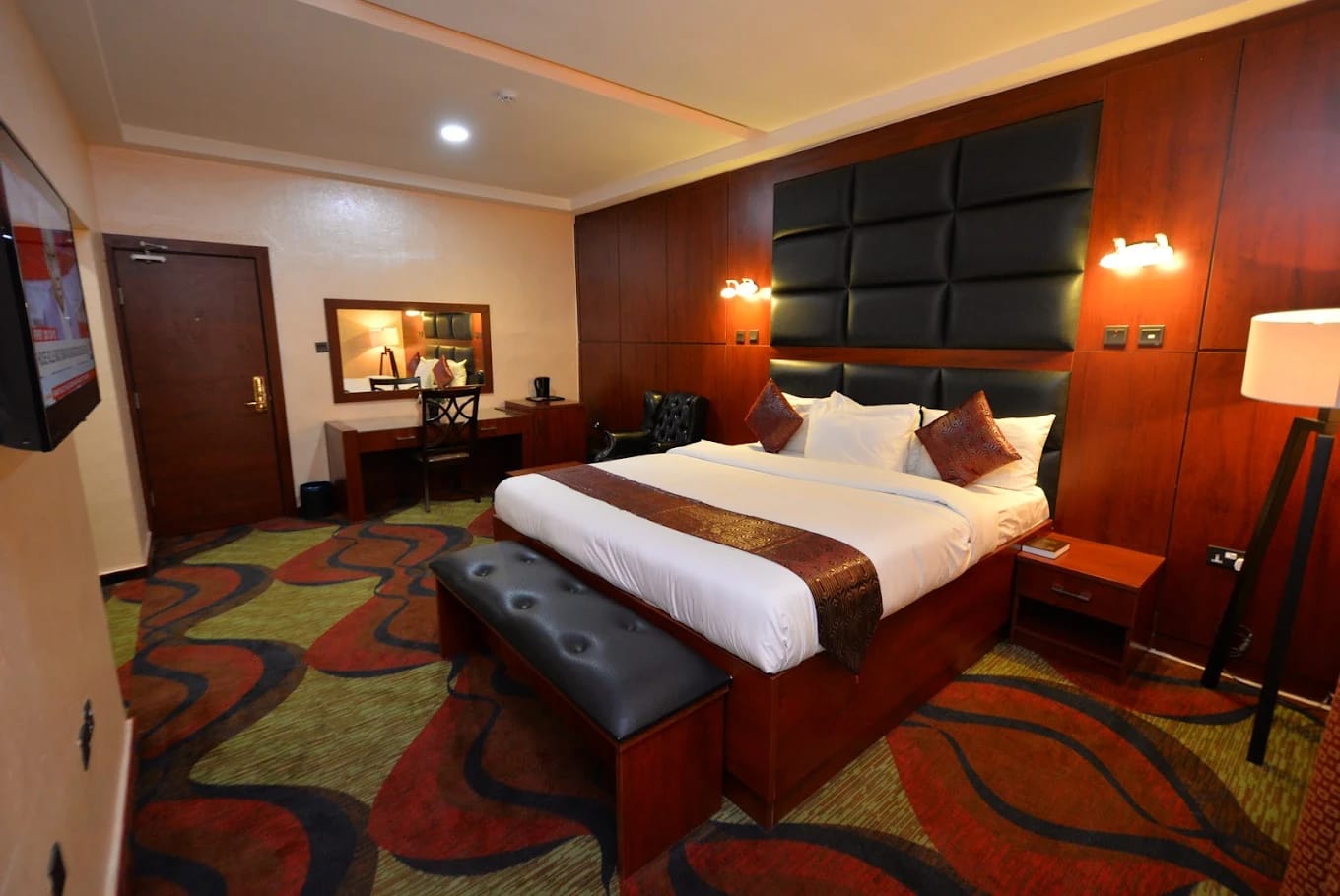 Deluxe Room 1