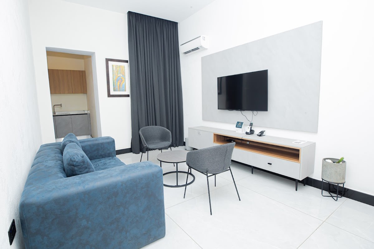 NOBLE SUITE 1